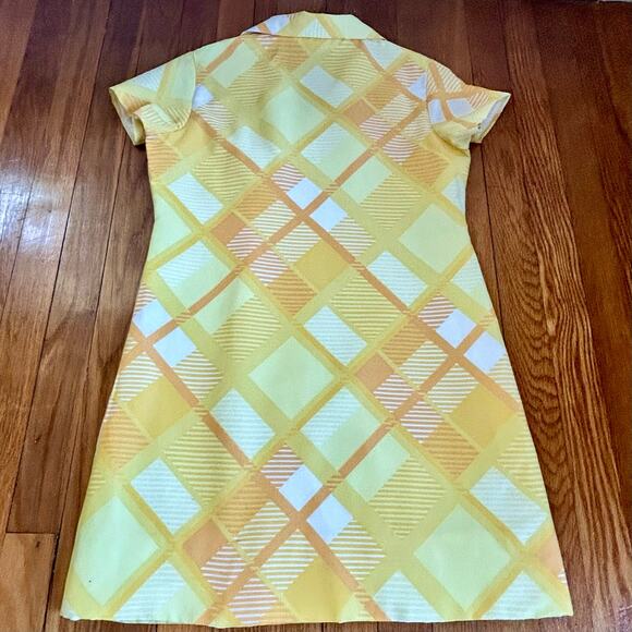 Vintage 1960s Handmade Yellow Plaid Mini Dress with Snap Button Front - Picture 7 of 16